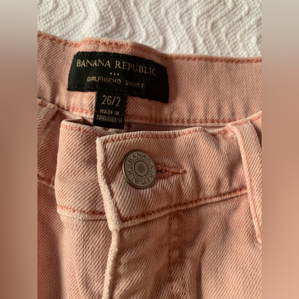 Banana Republic Light Pink denim
Shorts NWOT - Picture 3 of 3